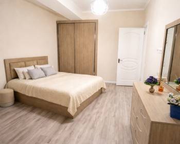 ქირავდება დღიურად ბინა გლდანში