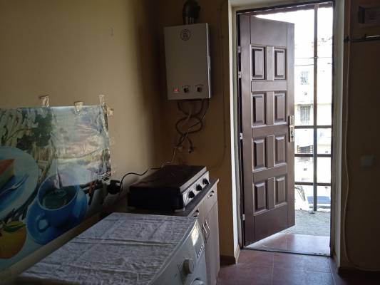 ფოტო 1: ქირავდება