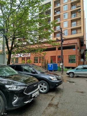 ფოტო 8: ქირავდება, კერძო პარკინგით.