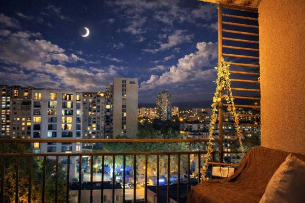 ფოტო 13: ქირავდება, კერძო პარკინგით.