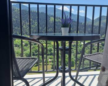 ქირავდება ახალი გარემონტებული აპარტამენტი სტუდიი