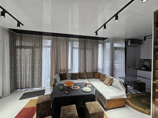 ფოტო 4: ბათუმში დღიურად ქირავდება ბინა