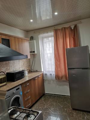 ფოტო 4: ქირავდება 3 ოთახიანი ბინა რუსთავში.