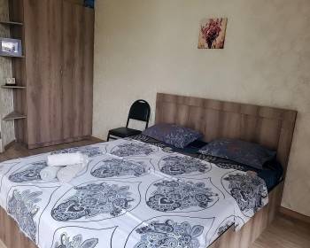 ქირავდება მყუდრო ბინა საბურთალოზე!