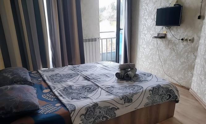 ფოტო 2: ქირავდება მყუდრო ბინა საბურთალოზე!