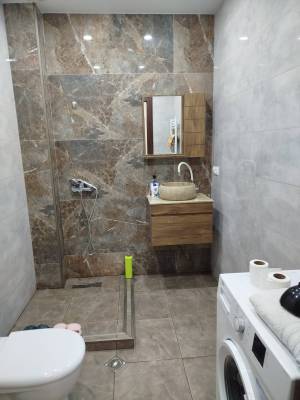 ფოტო 15: იქირავე ბინა დღიურად თბილისში პარკინგით.