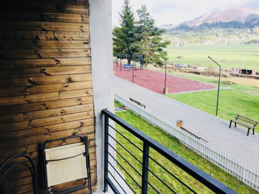 ფოტო 11: ქირავდება ბინა ბაკურიანში