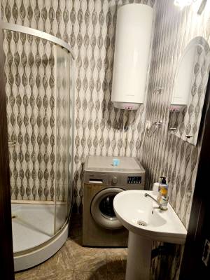 ფოტო 7: ქირავდება დღიურად ბინები ბათუმში