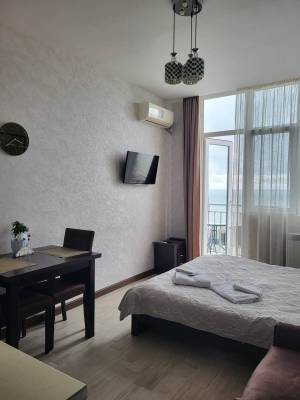 ფოტო 7: ქირავდება დღიურად ბინები ბათუმში