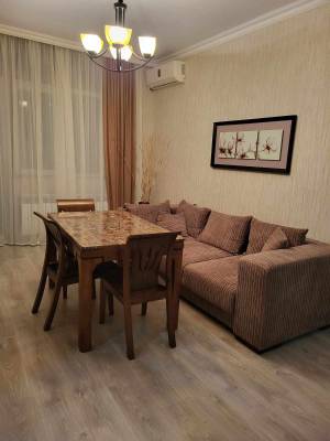 ფოტო 8: ქირავდება დღიურად ბინები ბათუმში