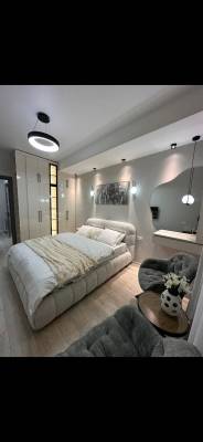 ფოტო 1: ქირავდება ბინები ვარკეთილის მეტროსთან დთიურად და სათობრივად