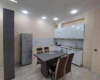 ქირავდება დღიურად და საათობრივად 2 ოთახიანი ბინა