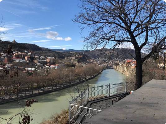 ფოტო 13: ქირავდება დღიურად ავლაბარში