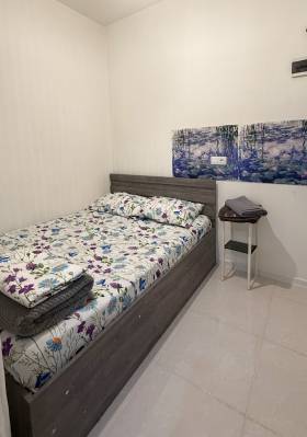 ფოტო 2: კიკვიძის  პარკთან  ქირავდება დღიურად ახალაშენებულ კორპუსში,  სუფთა,  კეთილმოწყობილი ბინა