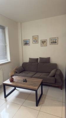 ფოტო 6: კიკვიძის  პარკთან  ქირავდება დღიურად ახალაშენებულ კორპუსში,  სუფთა,  კეთილმოწყობილი ბინა