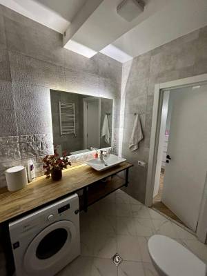 ფოტო 17: ქირავდება!