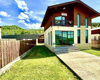 ქირავდება კერძო სახლი ბაკურიანში