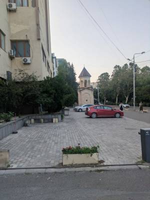 ფოტო 2: ქირავდება ბინა საბურთალოზე